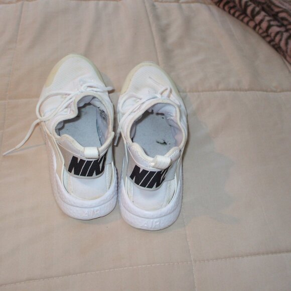 Women's Nike Air Hurache shoes - Size 8.5 - Picture 3 of 4